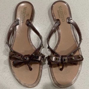 Valentino_Rockstud Jelly Flip Flop